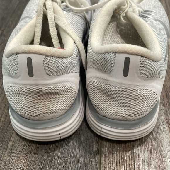 Nike free distance running shoes hyper jade/white size 8 - Picture 4 of 9